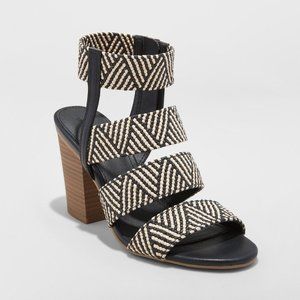 Universal Thread Strappy Heels